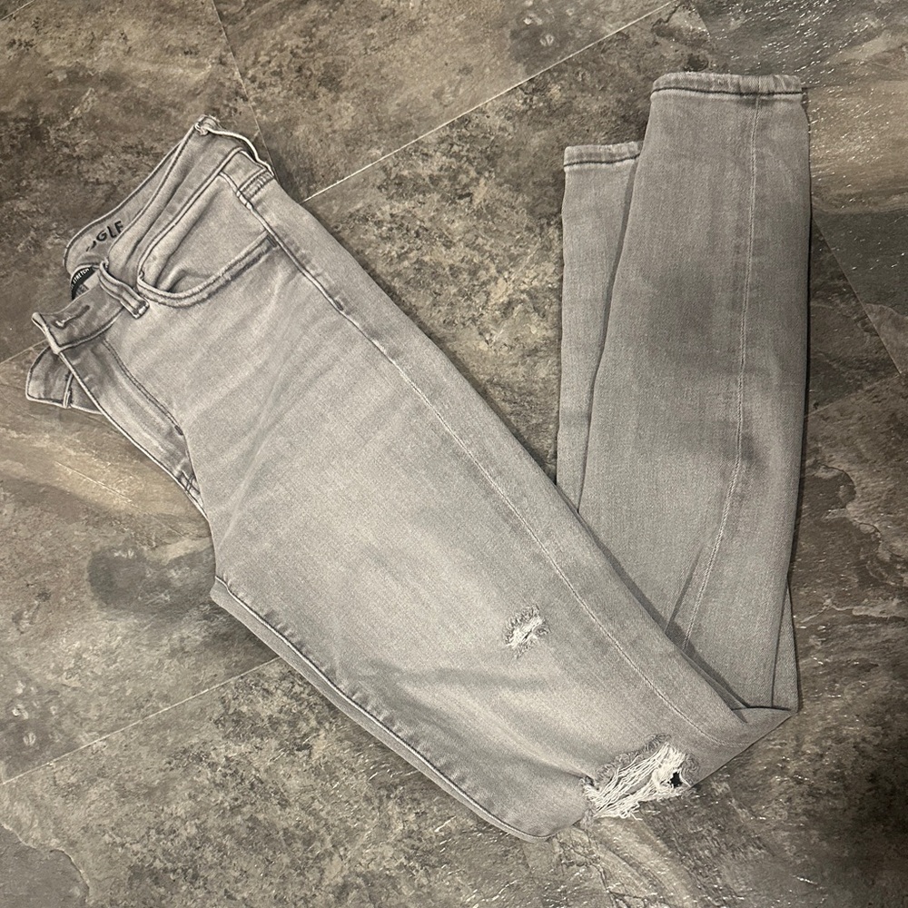 American Eagle Outfitters Light Grey Skinny Jeans
